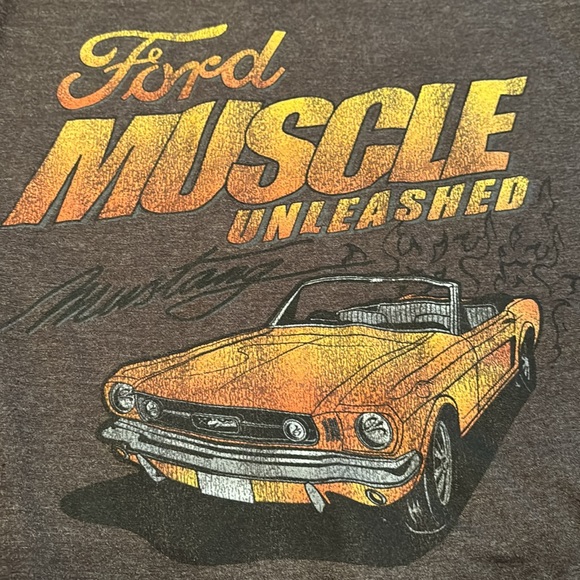 Ford Mustang Tshirt - Picture 4 of 4